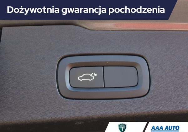 Volvo V60 cena 122000 przebieg: 72000, rok produkcji 2020 z Władysławowo małe 326